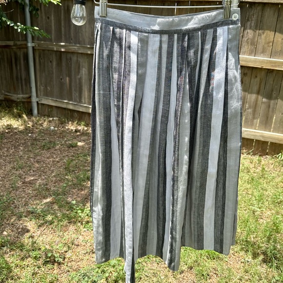 Vintage striped pleated midi skirt - Picture 2 of 9